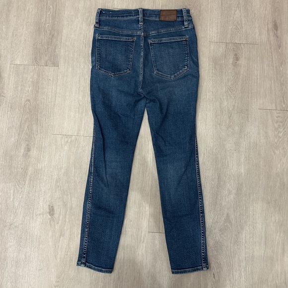 Madewell High Rise 10” skinny blue jeans size 26P - Picture 2 of 8
